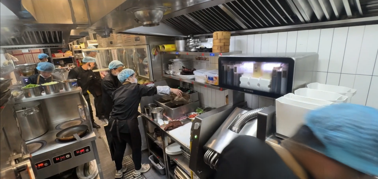 1 operator controls 3 smart woks